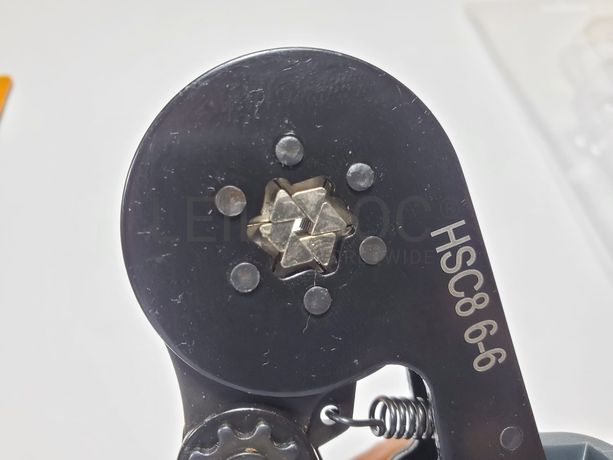 Ferramenta Bricolage