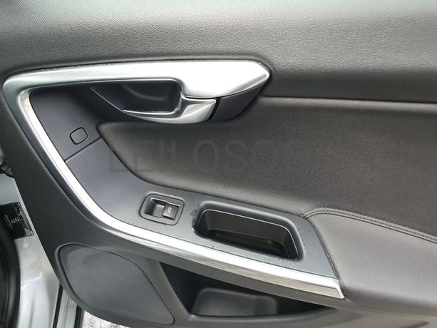 Volvo S60 · Ano 2011