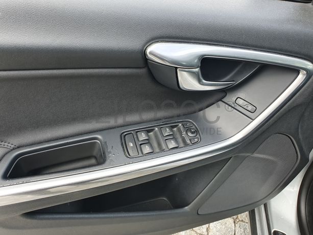 Volvo S60 · Ano 2011