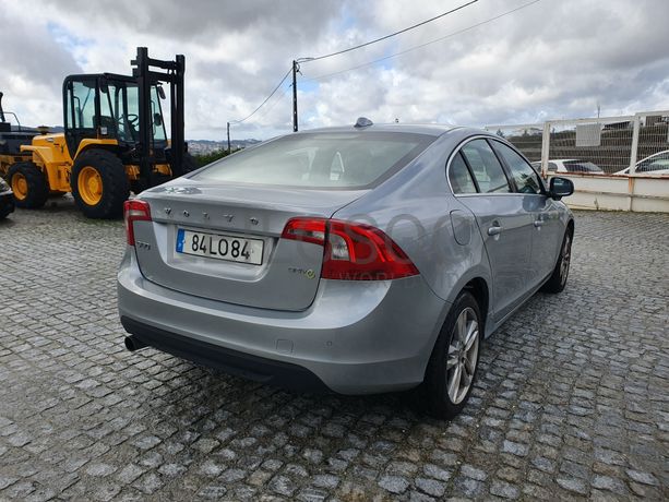 Volvo S60 · Ano 2011