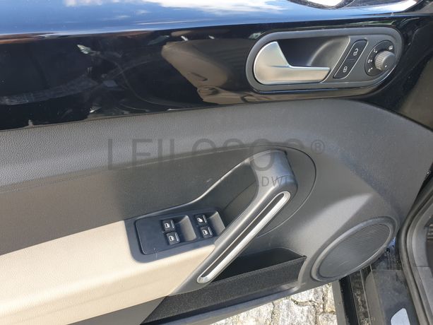 Volkswagen Beetle Cabrio · Ano 2013