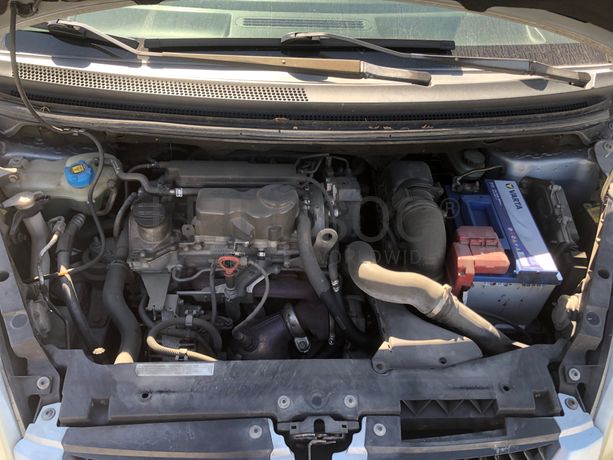 Mitsubishi Colt · Ano 2005