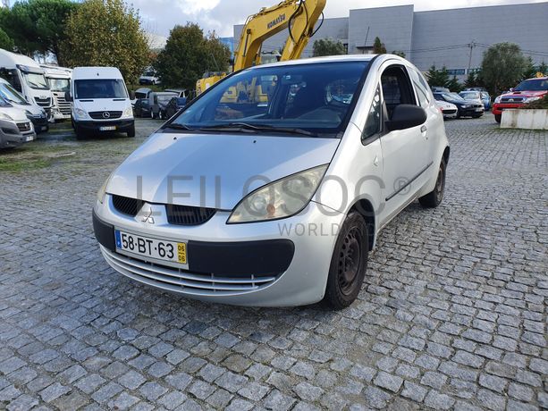 Misubishi Colt · Ano 2006