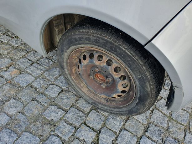 Misubishi Colt · Ano 2006