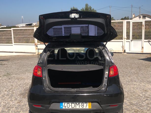 Mitsubishi Colt · Ano 2007