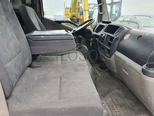 Renault Maxity Com Plataforma Elevatória Cela