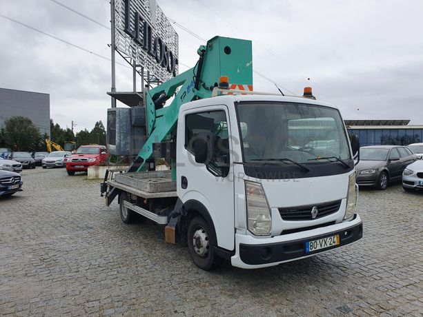 Renault Maxity Com Plataforma Elevatória Cela