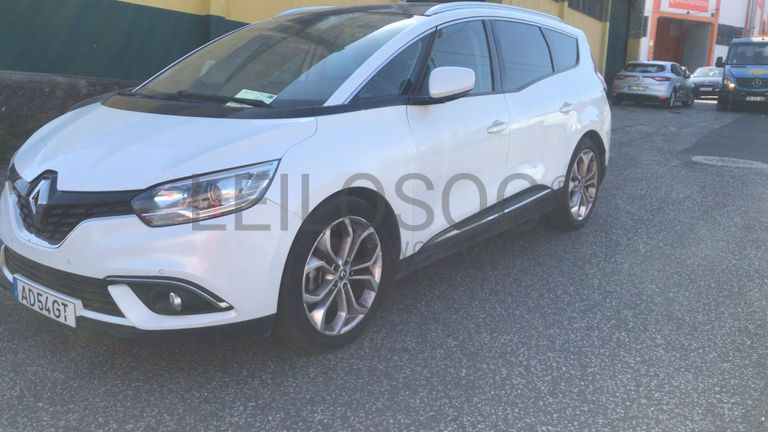 Renault Grand Scénic · Ano 2017