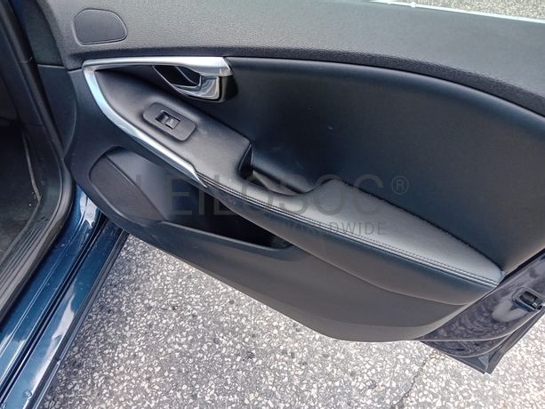 Volvo V40 · Ano 2014