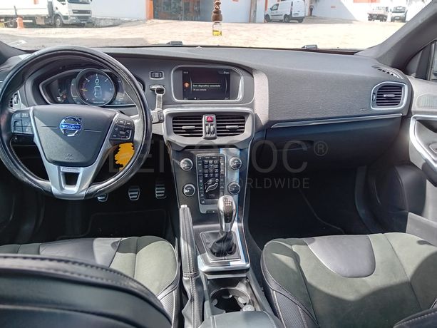 Volvo V40 · Ano 2014