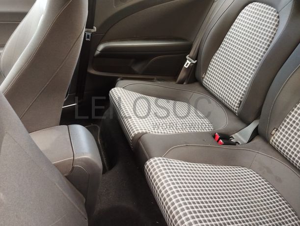 Volkswagen Scirocco 2.0TDI · Ano 2016