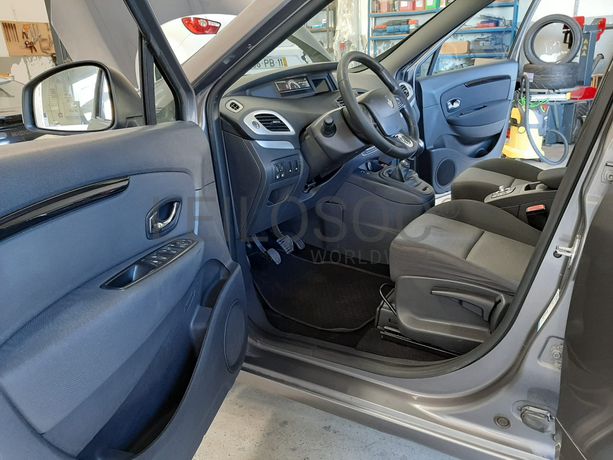 Renault Scénic 1.5 DCI · Ano 2014