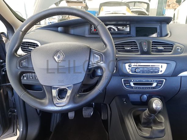 Renault Scénic 1.5 DCI · Ano 2014