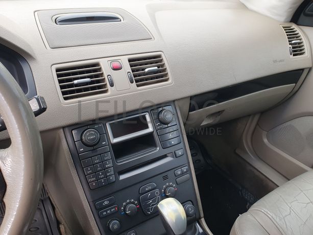 Volvo XC90 · Ano 2003