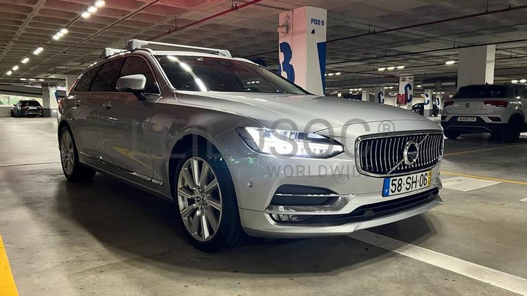 Volvo V90 D4 Inscription · Ano 2016