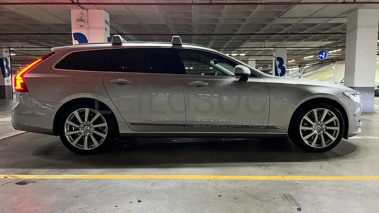 Volvo V90 D4 Inscription · Ano 2016