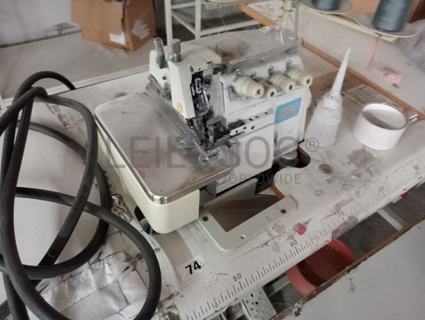 Máquinas de recobrimento + Máquina de corte e cose