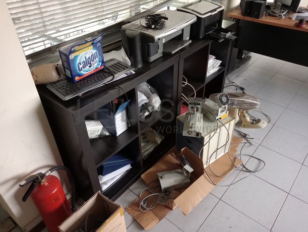 Equipamento de Escritório · Diversos