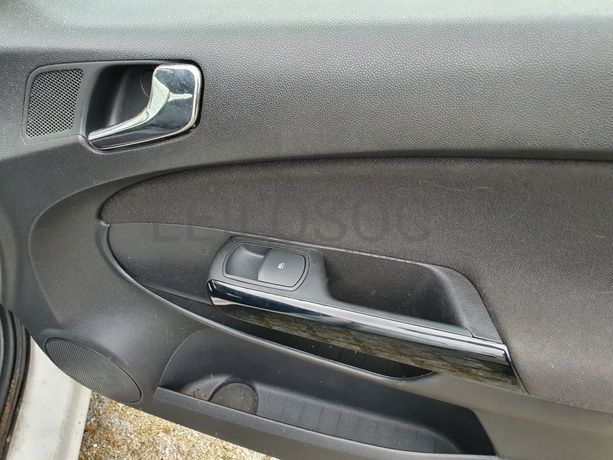 Opel Corsa · Ano 2012