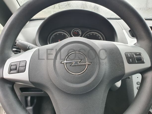 Opel Corsa · Ano 2012