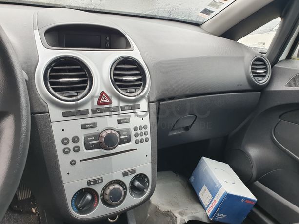 Opel Corsa · Ano 2012