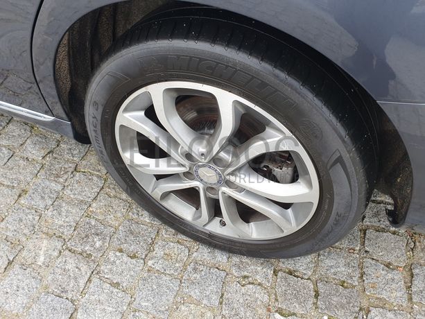 Mercedes-Benz C220 · Ano 2015