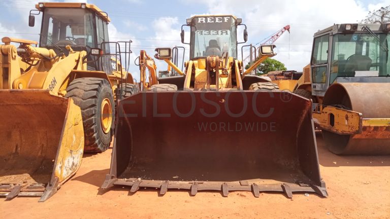 Pá carregadeira Komatsu WA380