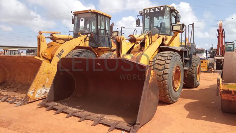 Pá carregadeira Komatsu WA380