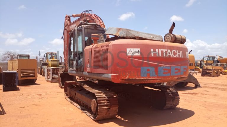 Escavadeira HITACHI ZACIS240