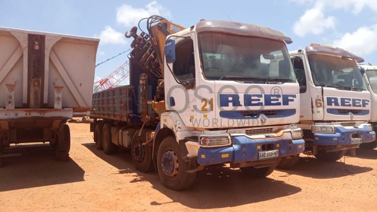 Camião Grua marca Renault 370DCI