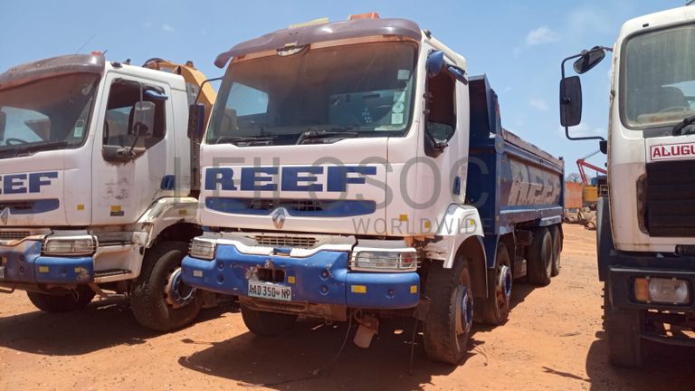 Camião basculante de marca Renault 370 DCI