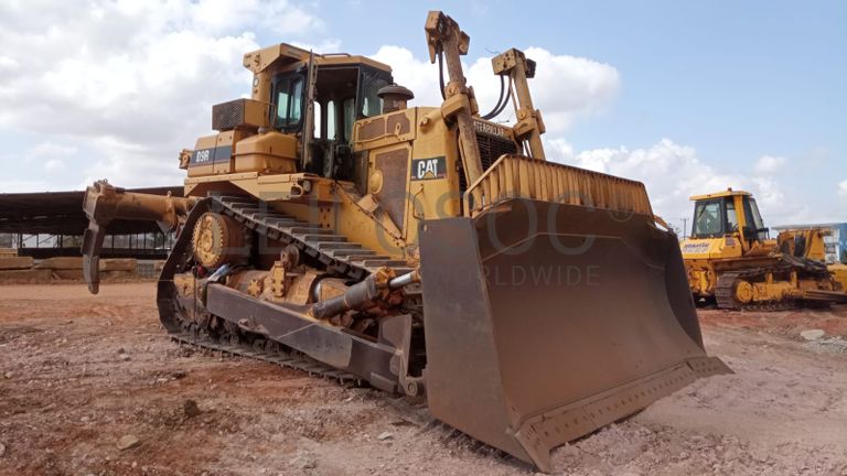 Bulldozer CAT D9R