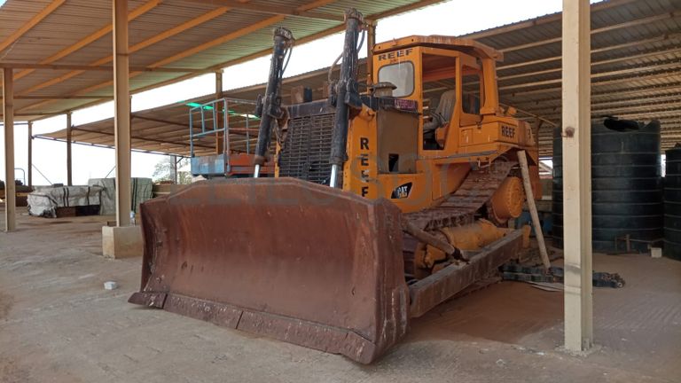 Bulldozer CAT D9R