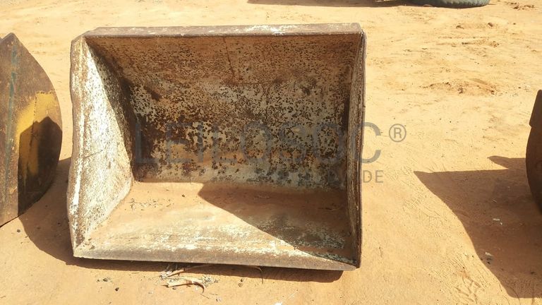 Tilt Ditch Cleaning Bucket 24 "