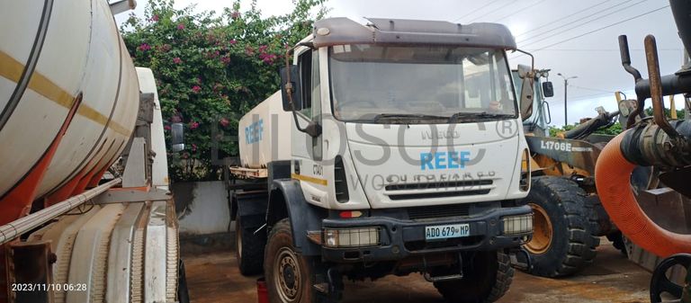 Camião de marca Iveco