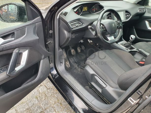 Peugeot 308 · Ano 2014