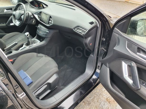 Peugeot 308 · Ano 2014