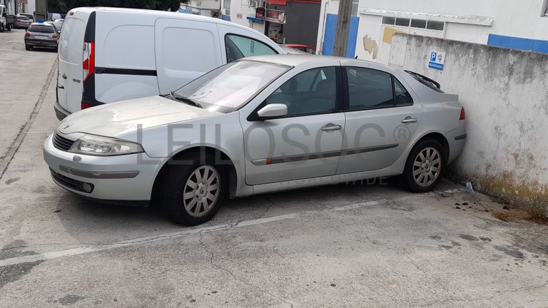 Renault Laguna 1.9 DCI · Ano 2002