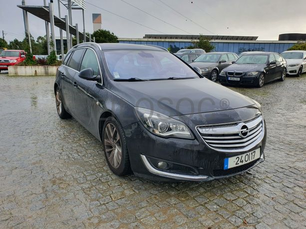 Opel Insígnia Sports Tourer SW · Ano 2014
