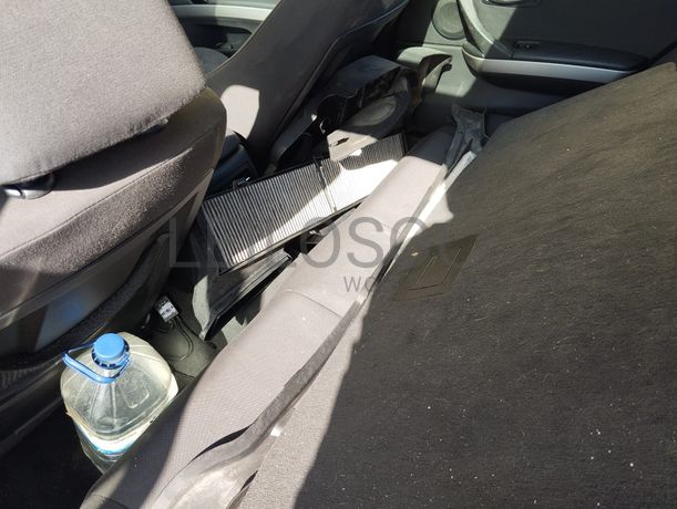 BMW 318D · Ano 2008