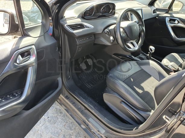 Peugeot 2008 · Ano 2015