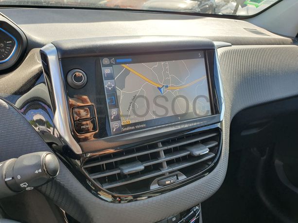 Peugeot 2008 · Ano 2015