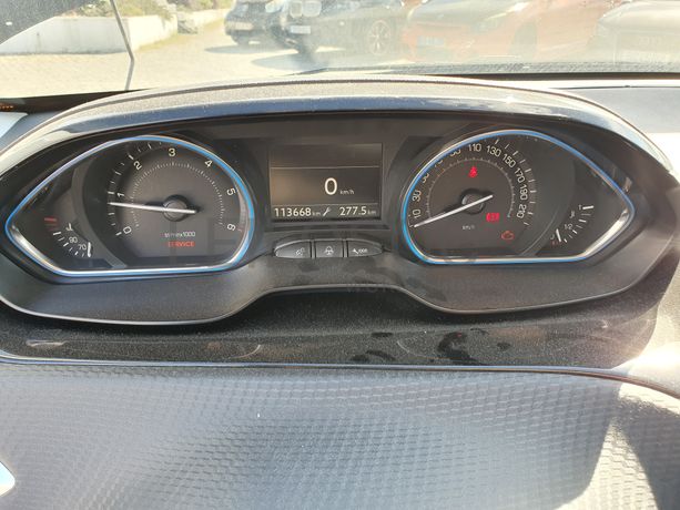 Peugeot 2008 · Ano 2015