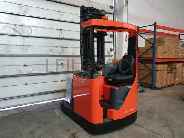 Empilhador Retrátil Toyota BT 16