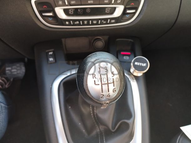 Renault Mégane Scénic · Ano 2012