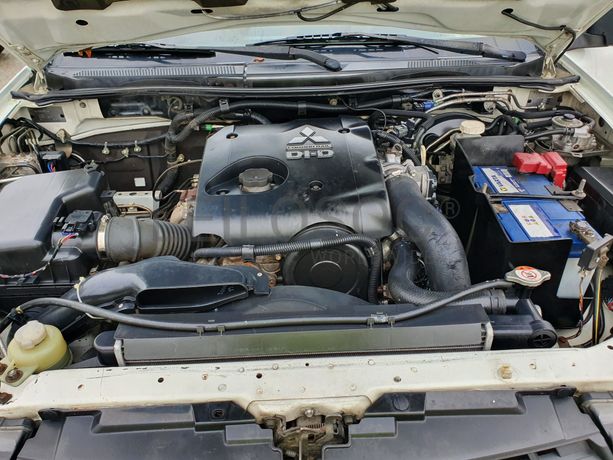 Mitsubishi L200 · Ano 2015