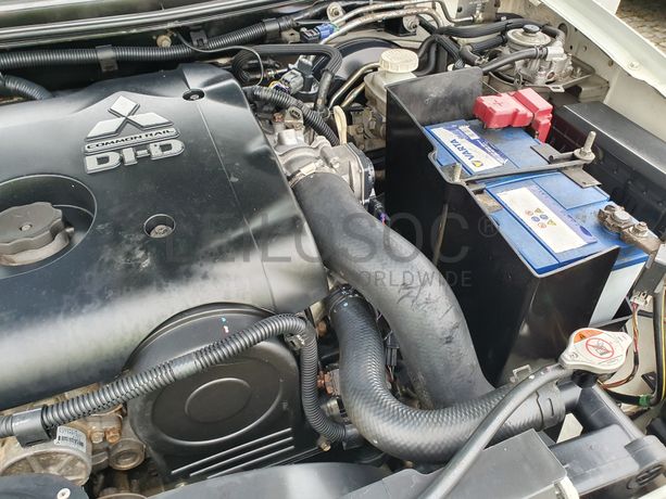 Mitsubishi L200 · Ano 2015