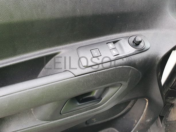 Peugeot Partner · Ano 2019