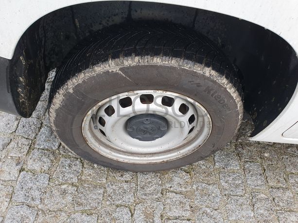 Peugeot Partner · Ano 2019