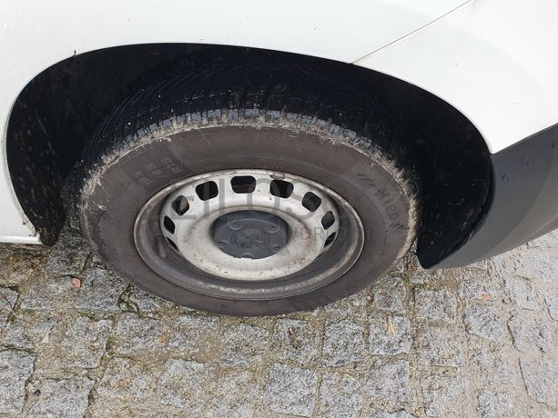 Peugeot Partner · Ano 2019